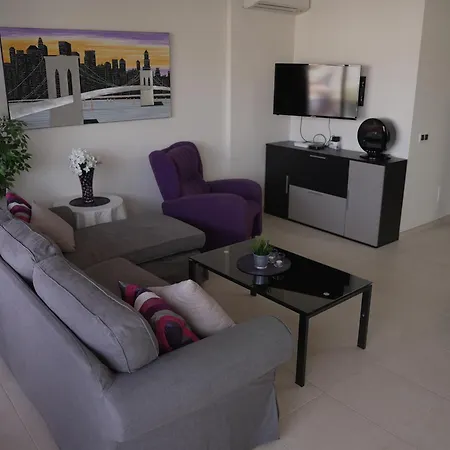 Vega Apartment *
